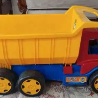 کامیون اسباب بازی