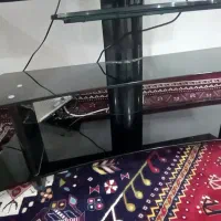 میز تلوزیون کاملا سالم در حد نو