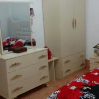 کمد لباس، میز آرایش ، تخت دو نفره،پاتختی، کتابخانه