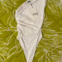 بادی زنانه سفید زارا