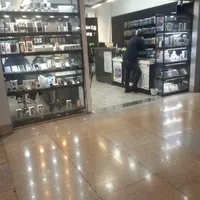 فروش ششدانگ سرقفلی مغازه در بازار موبایل ایران|فروش مغازه و غرفه|تهران, شیخ هادی|دیوار