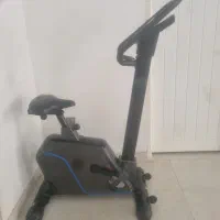 دوچرخه ثابت ورزشی