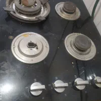 گاز رومیزی تمیز سالم یک دستمال بکشی برق میزنه