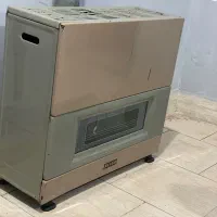بخاری و میز صندلی