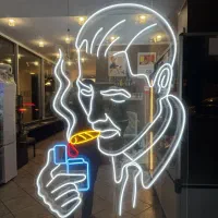 ساخت و مونتاژ تخصصی تابلوهای نئون فلکسی و LED