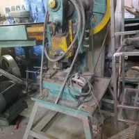 دستگاه صفحه تراش وپرس