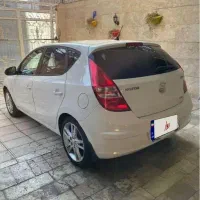 هیوندا i30  مدل ۲۰۱۲ در حد موتور 2000cc