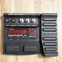 مولتی افکت ZOOM GFX-707