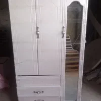 کمد فروشی