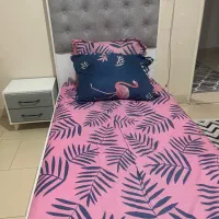 تخت و پاتختی همراه با تشک