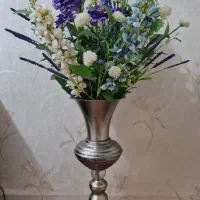 گل وگلدان