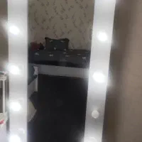 فروش آینه قدی هالیوودی کاملا سالم و نو بدون شکستگی