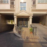 ۲۱۰متر کلنگی براصلی گذر ۱۶ متری با پارکینگ