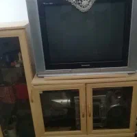 تلوزیون ومیز گلبهار