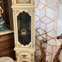 ساعت پایه دار