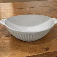 ظرف خط دار