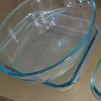 دو‌عدد ظرف پیرکس خارجی خورشت خوری مرغ خوری نو