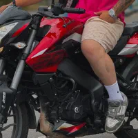 فروش ns200 تک برگ سند