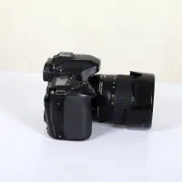 دوربین 80d همراه لنز 135