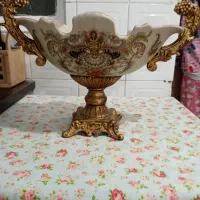 میوه خوردی نونو