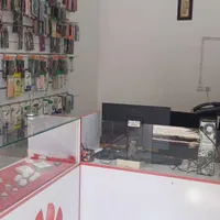 واگذاری مغازه تعمیرات موبایل|اجارهٔ مغازه و غرفه|اردکان, |دیوار