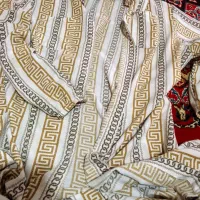 مقداری  لباس  درحدنو   همه  ۲ میلیون