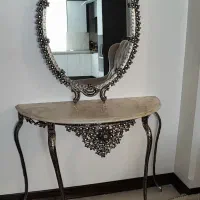 آیینه شمعدان ومیز کنسول و ساعت برنجی