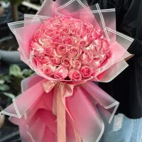 دست گل قبل از پژمرده شدن