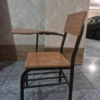 صندلی دانشجویی