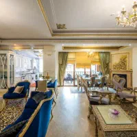 ویلایی درب حیاط 270متری