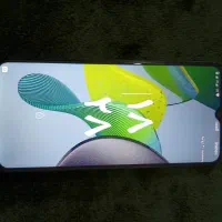 Moto e 13