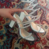 کفش پاشنه بلند بندی