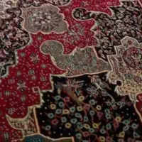 قالی رنگ قرمز