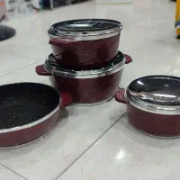 قابلمه تفلون با رنگی خاص
