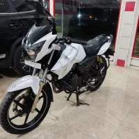 اپاچی 180