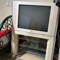 تلویزیون ال جی با میز