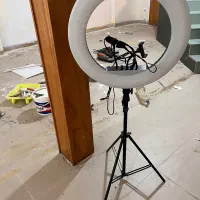 رینگ لایت با سه نور مختلف