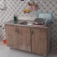 کابینت و ظرفشوی آب چکان