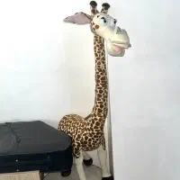 عروسک زرافه ماداگاسکار