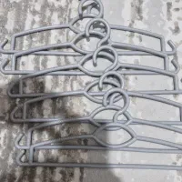 ۶ عدد چوب لباسی