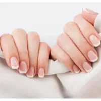 آموزش کاشت ناخن