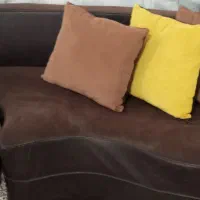مبل ۶ نفره قهوه‌ای شیک و سالم