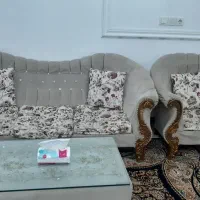 مبل به همراه جلو مبلی