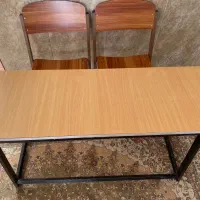 دو عددمیز وچهارعددصندلی دانش آموزی