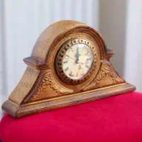 ساعت رومیزی کلاسیکِ خاص و کاملا نو