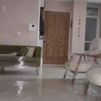 مبل نیم ست|مبلمان خانگی و میز عسلی|کرج, باغستان|دیوار