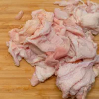 پوست مرغ و اسکلت مرغ