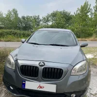 برلیانس ۳۳۰  موتور بزرگ اتومات معاوضه داره
