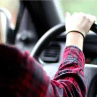 آموزش خصوصی رانندگی بانوان توسط مربی خانم