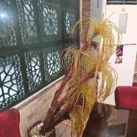 گلدان و گل مصنوعی زیبا